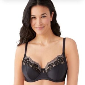 Wacoal Black and Gray Lace Bra